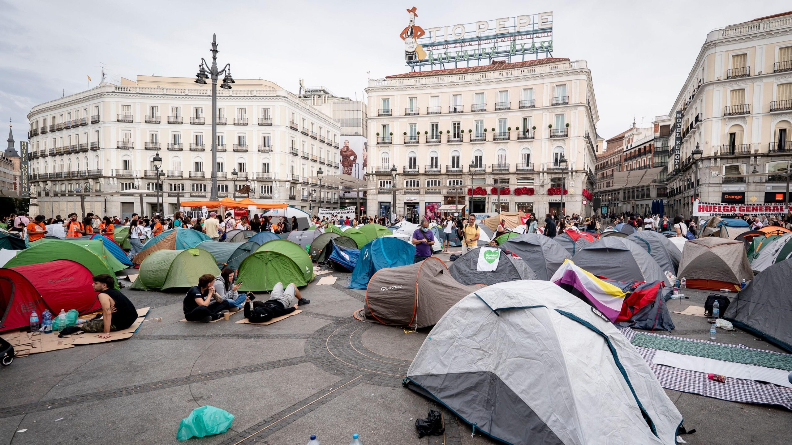 Madrid bajo el Asfalto: La Puerta del Sol, Epicentro de la Crisis de la Vivienda y la Negociación Contrarreloj